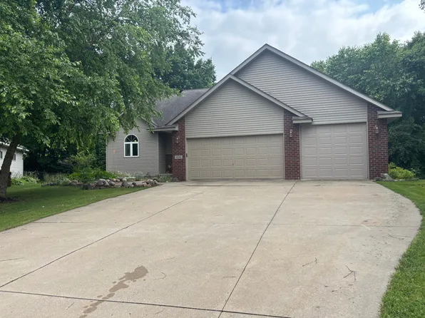 856 Bridle Creek Ln, Jordan, MN 55352