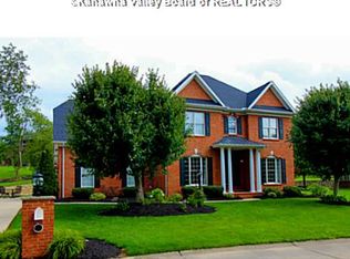 137 Glenwood Ln, Hurricane, WV 25526