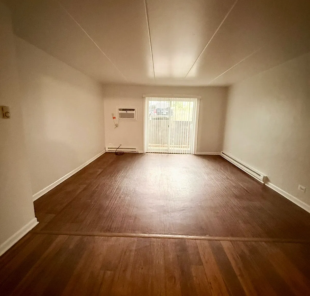 2 bed, 1.0 bath, $1,425 — Photo 4