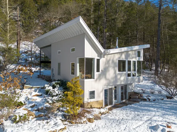 324 Park St, Great Barrington, MA 01230