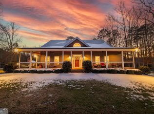 638 Farmer Cir, Mineral Bluff, GA 30559