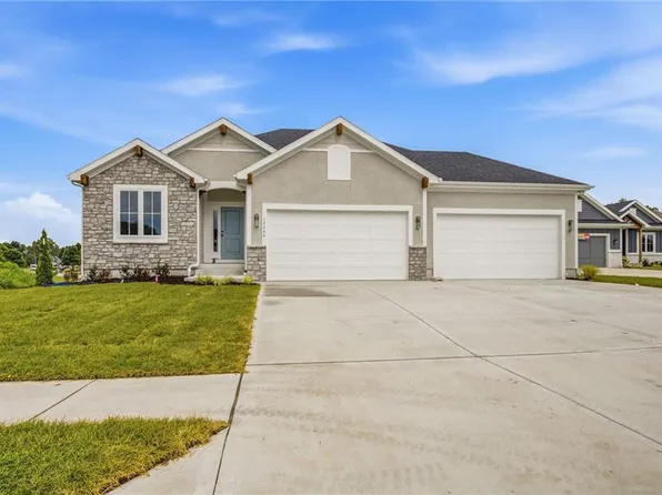 17744 S Brockway St, Olathe, KS 66062