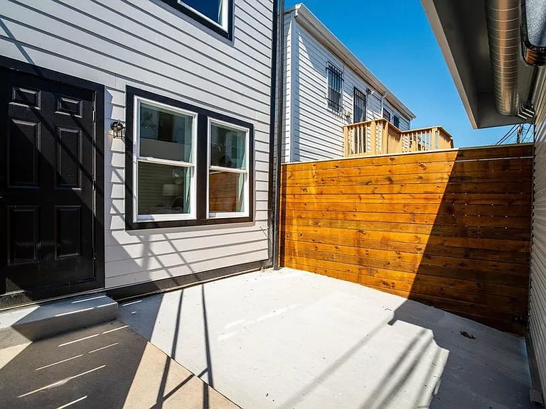 1144 Owen Pl NE #3 — Photo 9