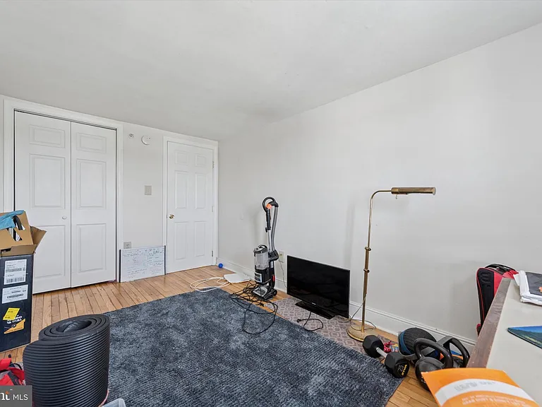 20 S Village Ave #5 — Photo 9