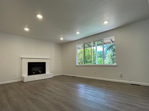 4th image of 14808 78th Ave NE