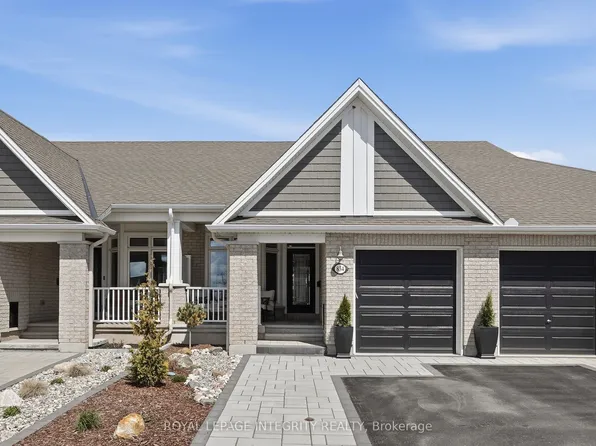 834 Tewin Cir, Ottawa, ON K4A 1K2