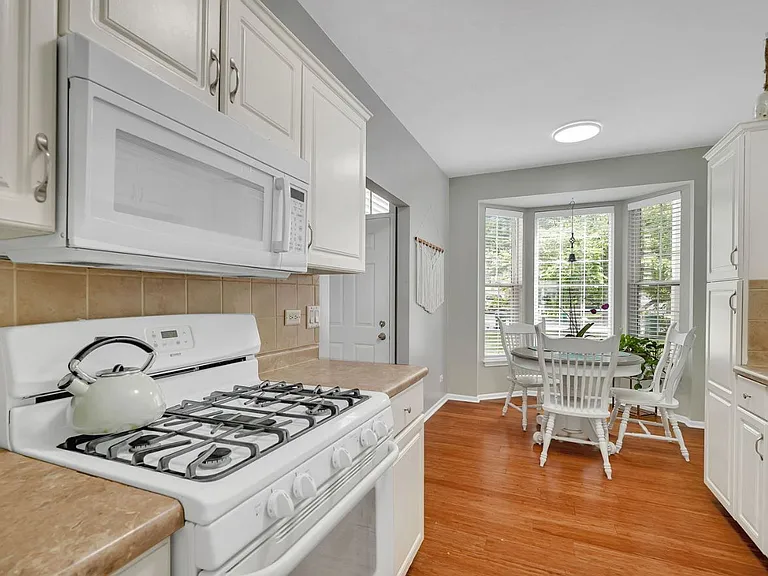 2173 Rossiter Pkwy — Photo 6