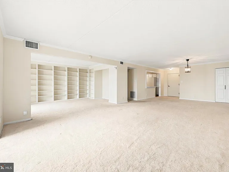 21328 Valley Forge Cir #1328 — Photo 7