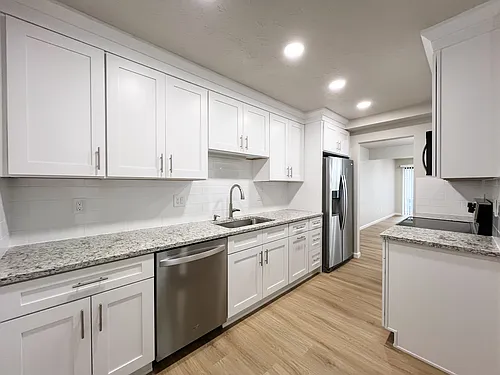 617 Dade Ln #284 Photo 1