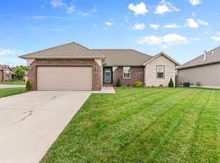 710 N Montego St, Nixa, MO 65714