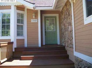13653 Peardale Rd, Grass Valley, CA 95945