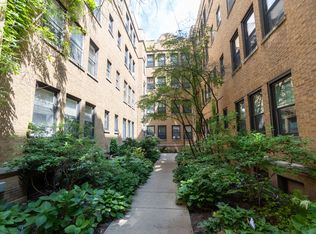 640 W Waveland Ave APT 3F, Chicago, IL