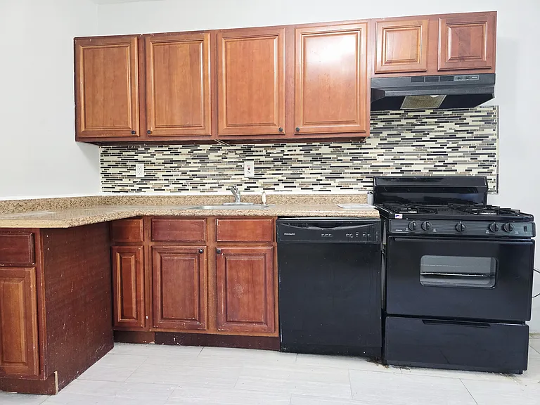 112.5 Greenville Ave #2 — Photo 23