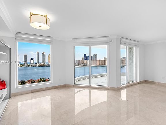 4th image of 6000 Island Blvd APT 1804