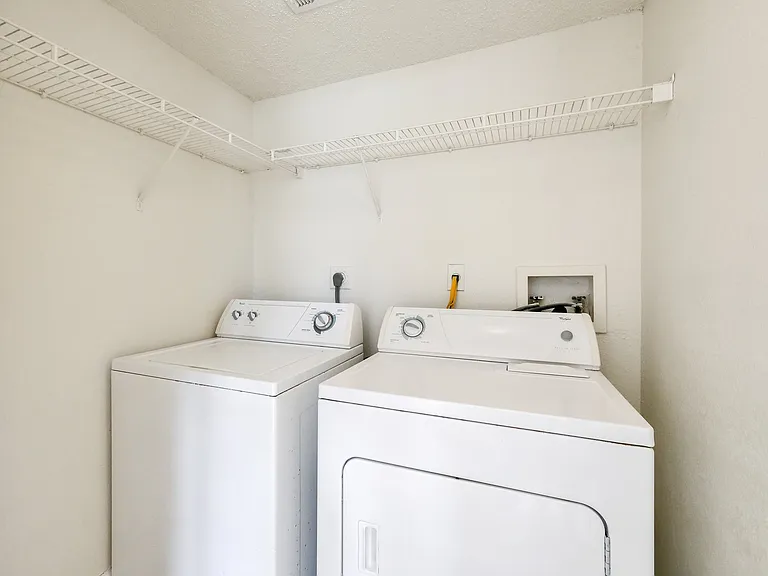 1440 Lake Crystal Dr #B — Photo 11
