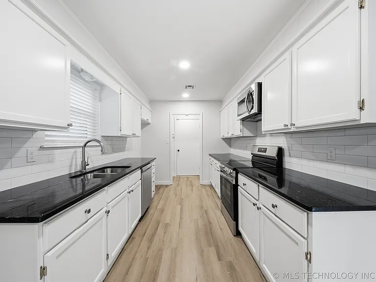 6360 S 29th West Pl — Photo 9