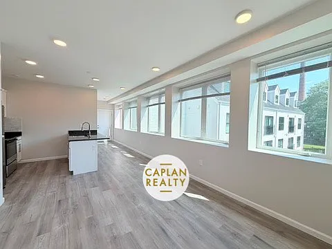 94 Olive St #2O1 — Photo 5