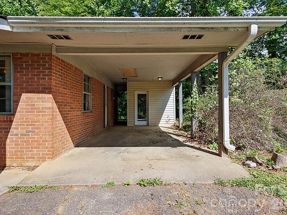 5th image of 156 Old Sweetwater Rd