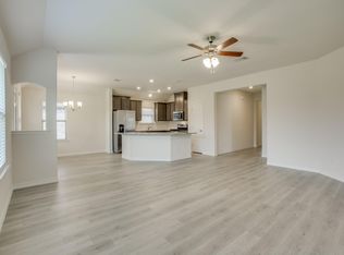 1100 Azure Ln, Celina, TX 75009