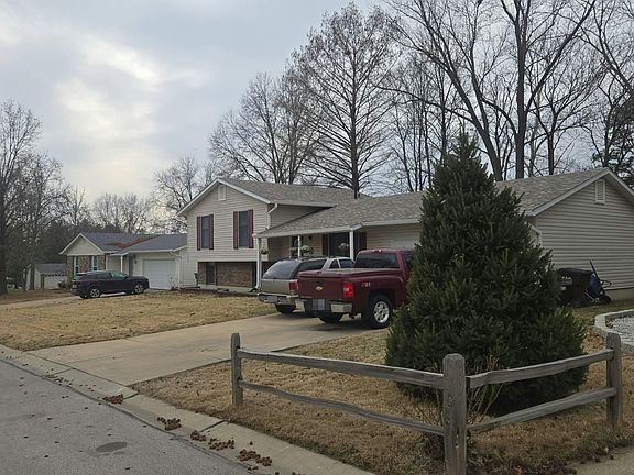 2nd image of 76 Atwater Dr