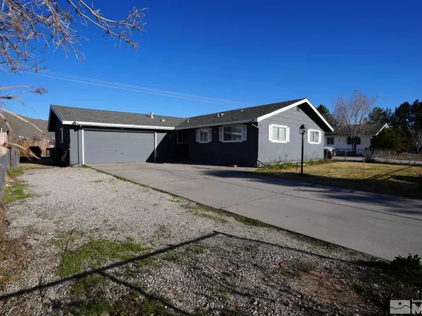 2733 Baker Dr, Carson City, NV 89701