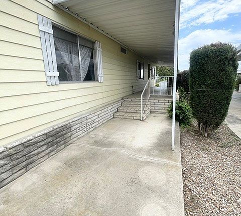 3rd image of 2230 Lake Park Dr Space 131