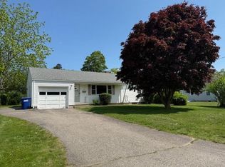 13 South Dr, Westerly, RI 02891