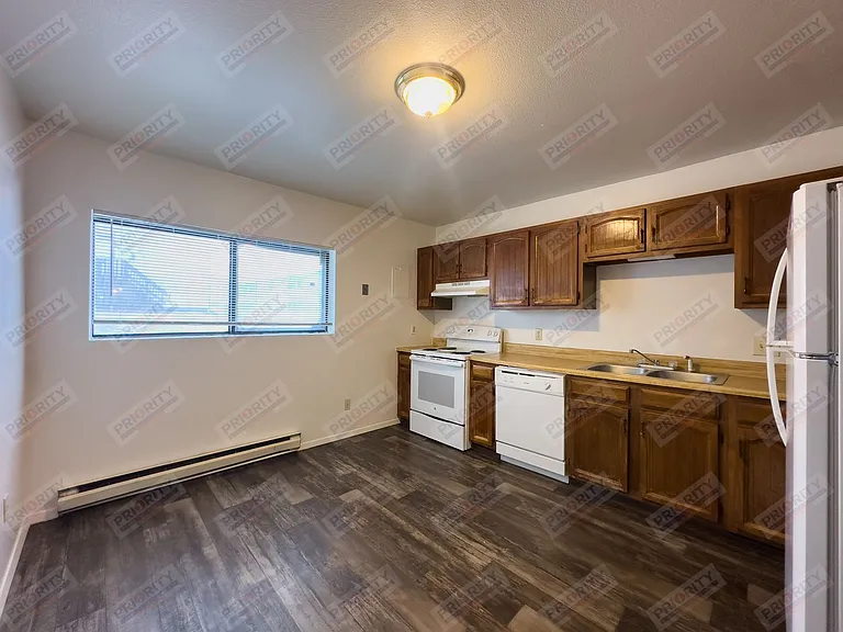 1319 Eagles Nest Cir — Photo 4