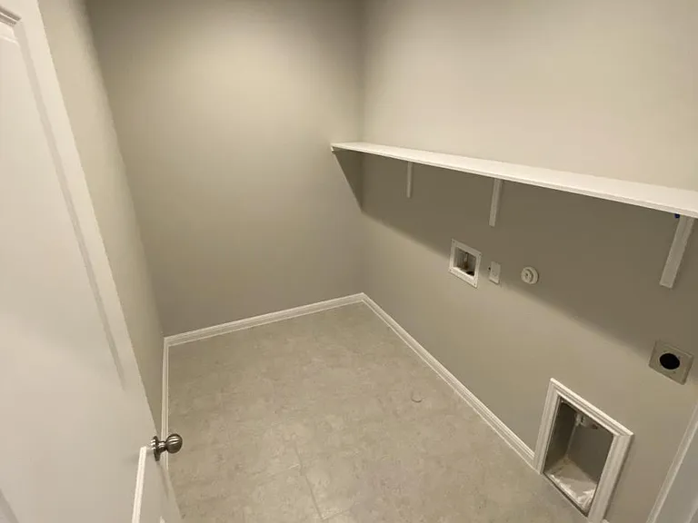 303 Charter Oak Dr — Photo 8
