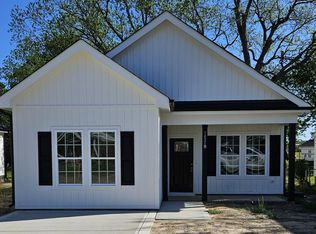 1021 A E Edgerton St, Dunn, NC 28334