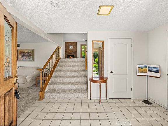 4th image of 1939 Fernridge Dr