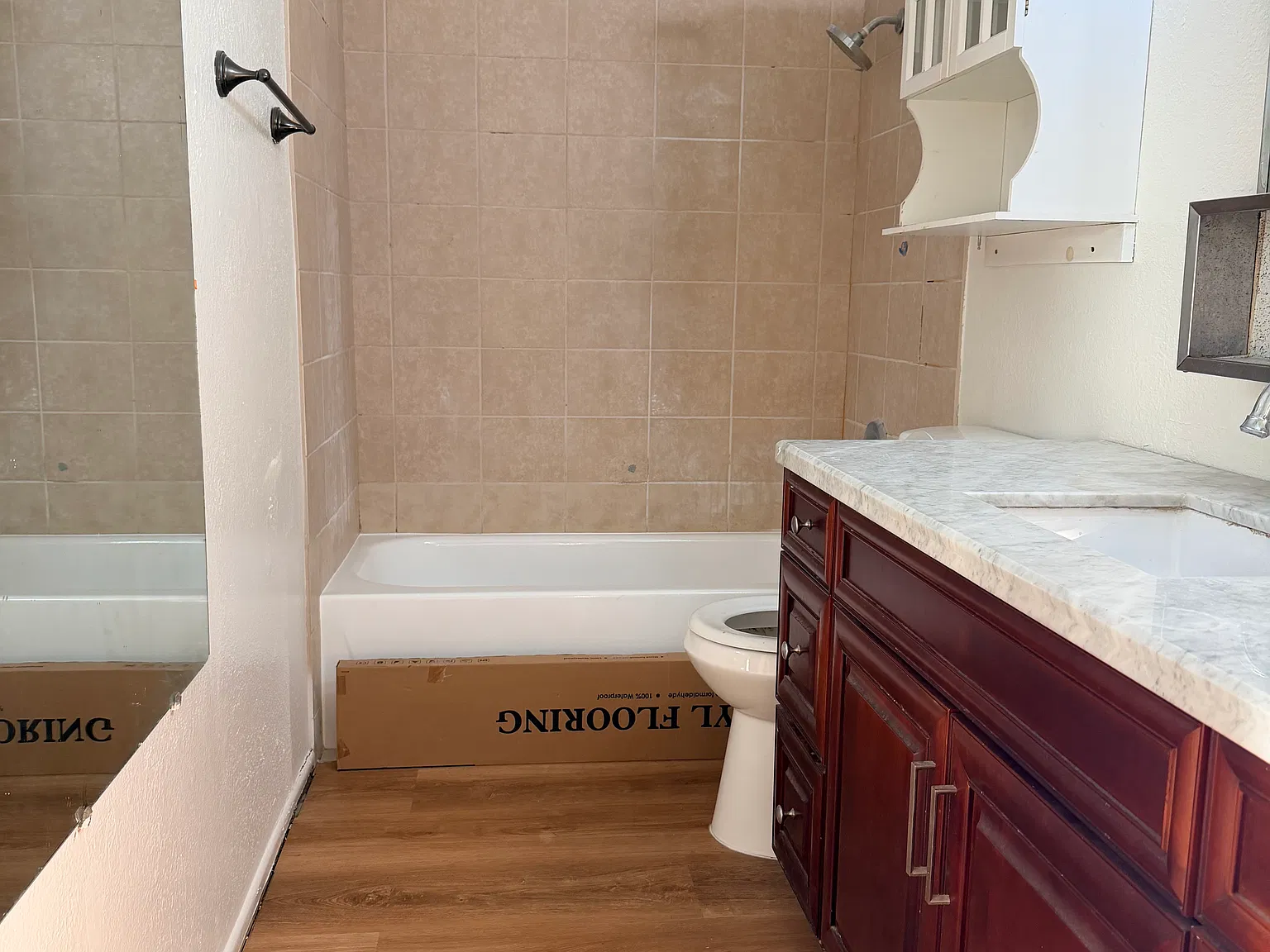 2 bed, 950 sqft, $2,300 — Photo 4