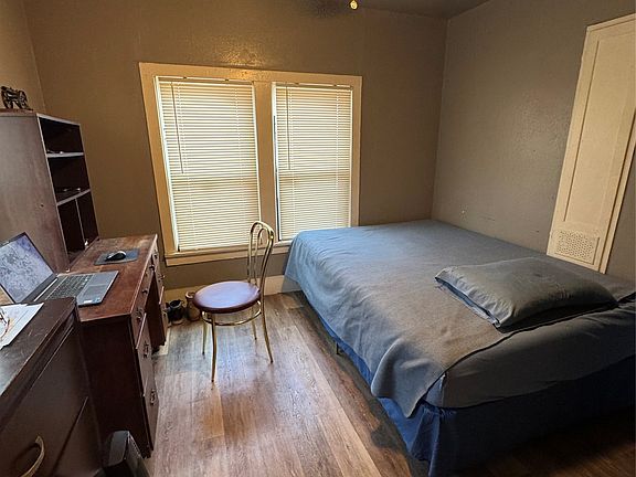 5th image of 111 N Nueces