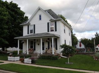 620 Doty St, Mineral Point, WI 53565