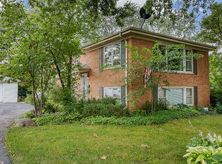 759 56th Pl #2, Clarendon Hills, IL 60514
