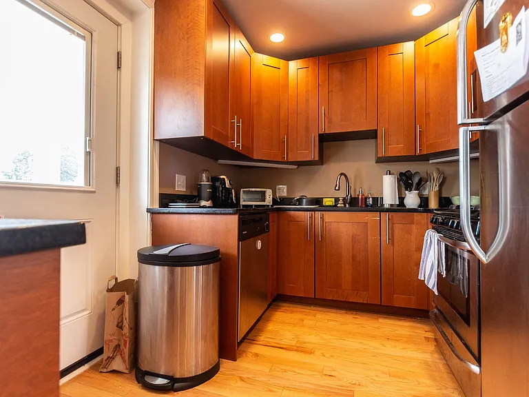 26 Linden St #7 — Photo 4