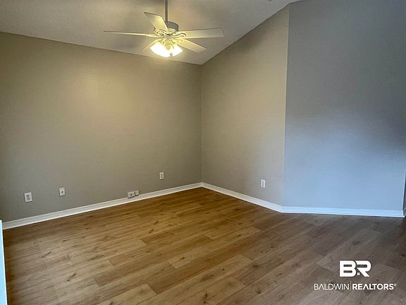 4th image of 138 Cypress Ln