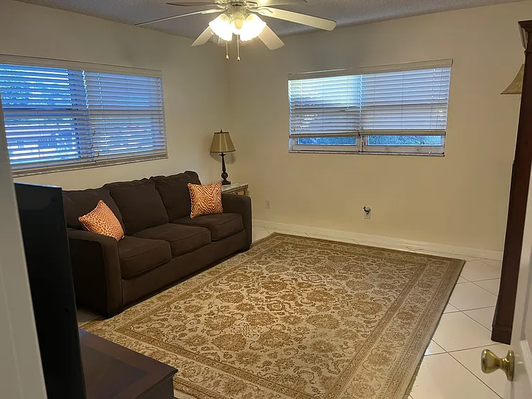 2400 NE 1st Ln #201 — Photo 9