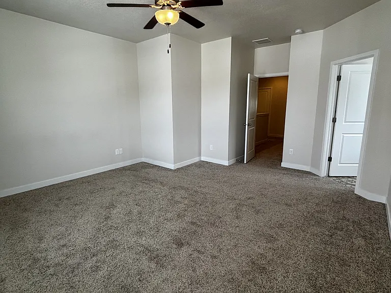 4478 W 2550 N — Photo 29
