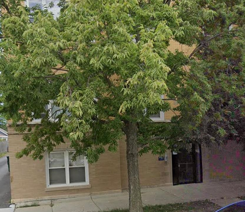 1st image of 3210 W Berwyn Ave APT 3E