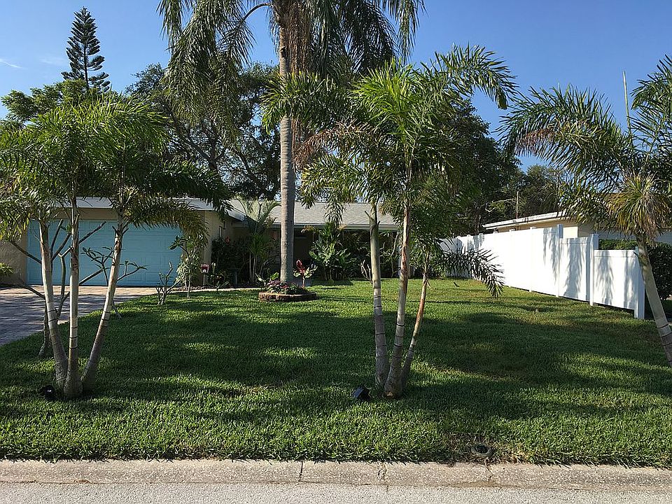2nd image of 10516 Pineapple Rd