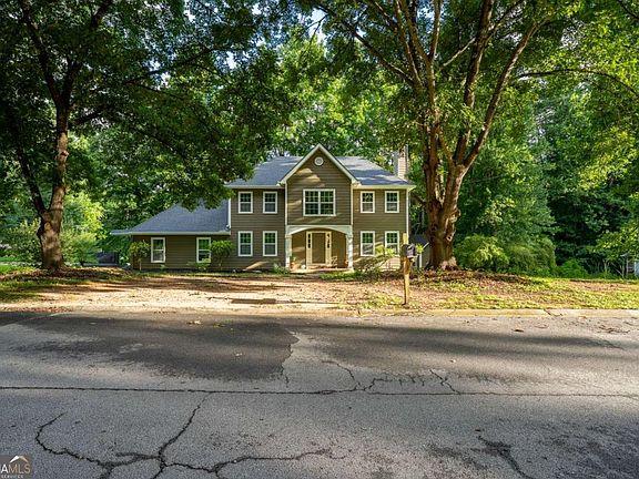 3rd image of 4121 Willow Walk