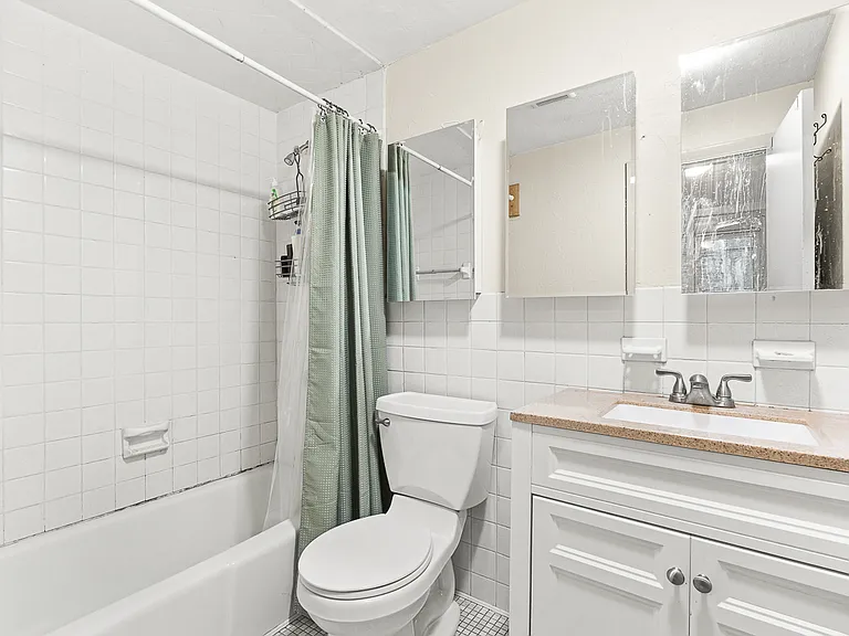 178 Salem St #1 — Photo 13
