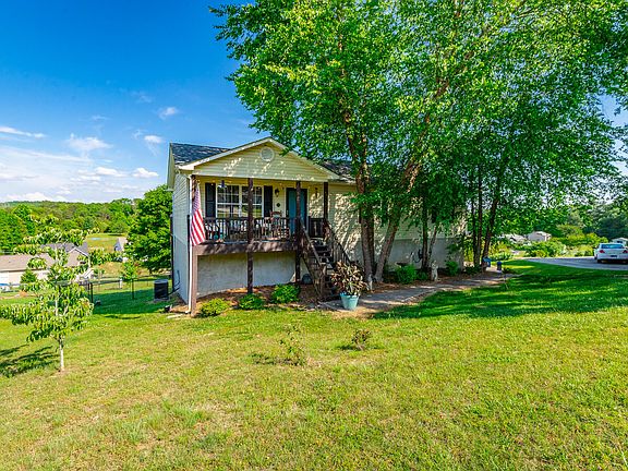 2nd image of 1012 Harvest Knoll Ln
