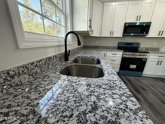 4th image of 167 Finley Dr