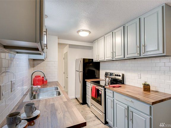 5th image of 3435 Auburn Way S APT 7