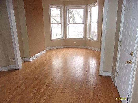 3rd image of 6323 S Eberhart Ave