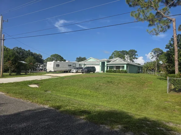 5602 Silver Oak Dr, Fort Pierce, FL 34982