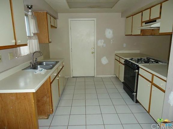 3rd image of 476 W Bon Air Dr