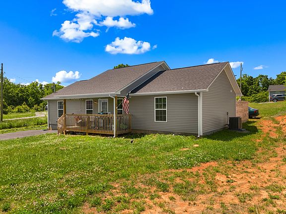 4th image of 521 Coile Rd